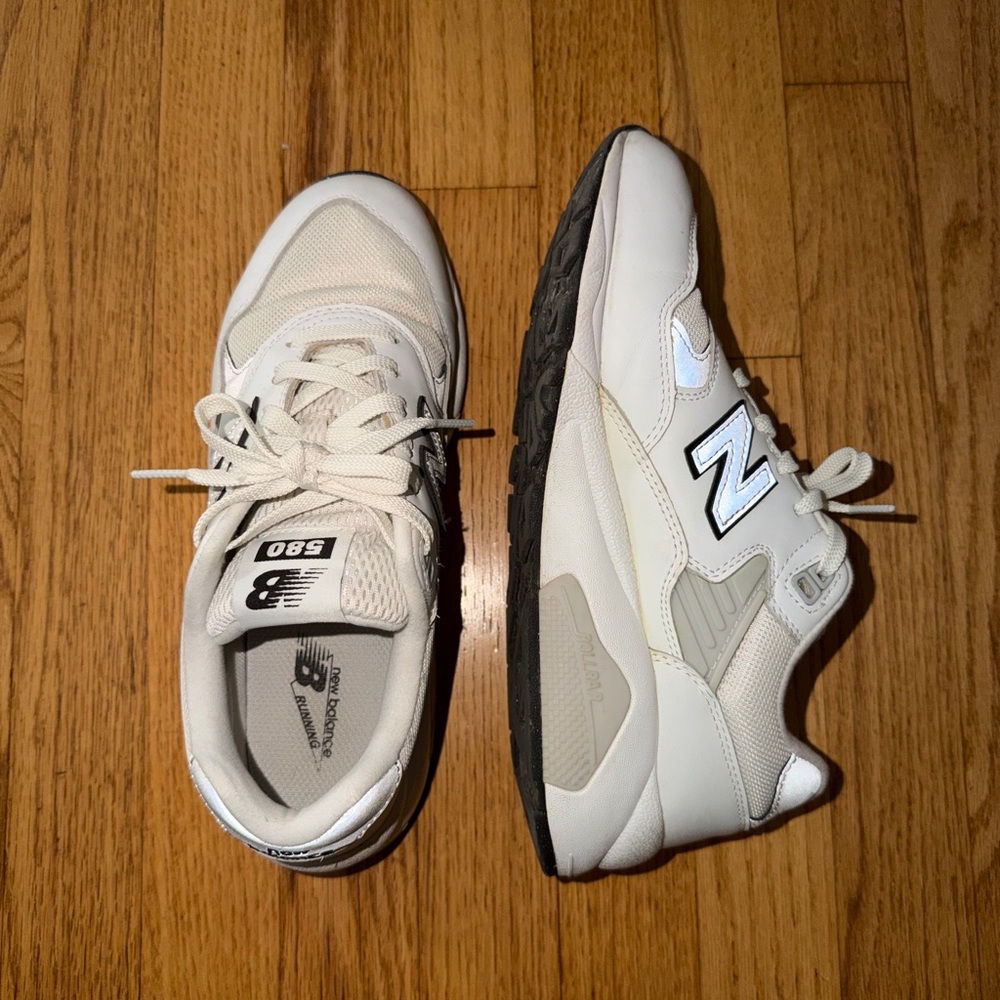 New Balance 580